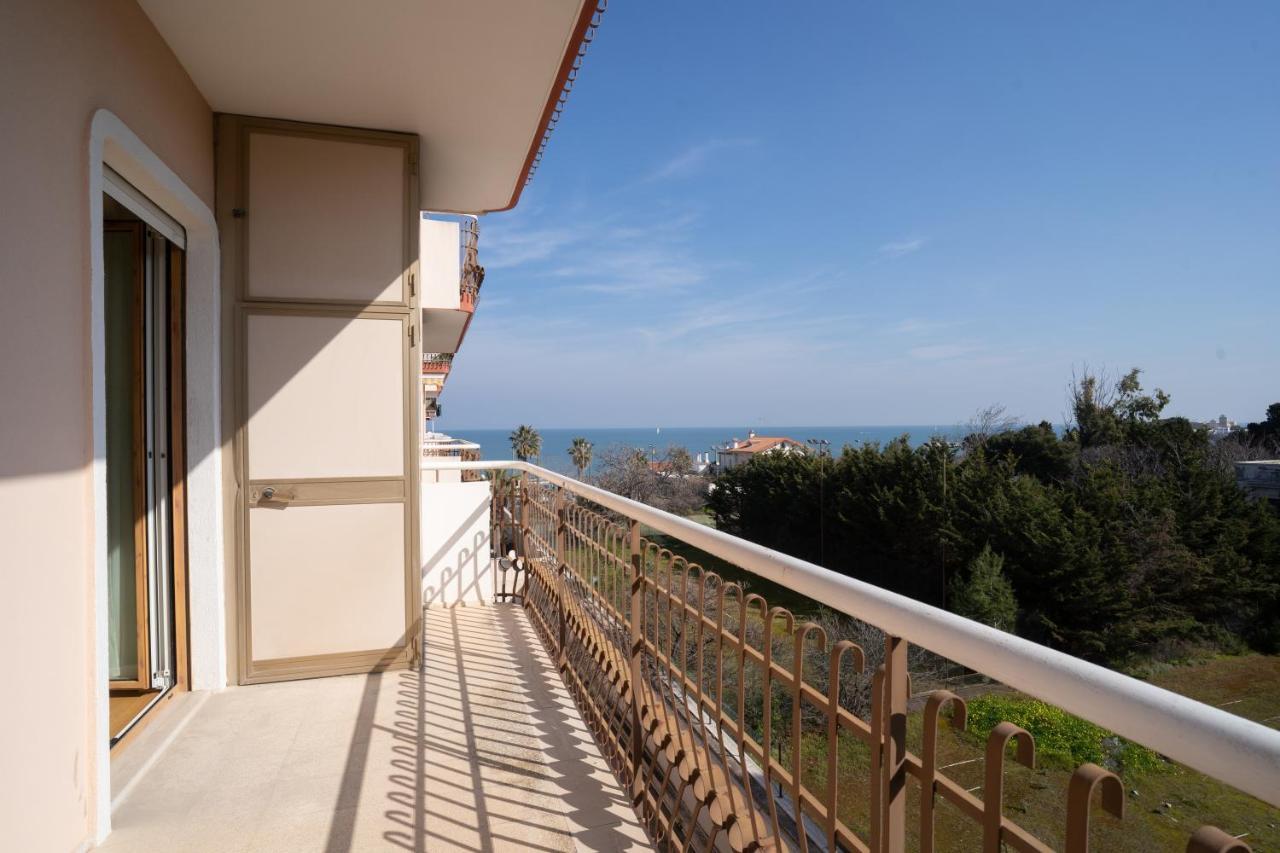 Апартаменты Dimora Montereale Near The Sea Трани Экстерьер фото